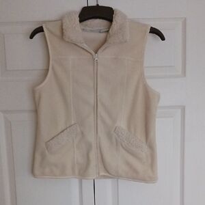 Women's Cream Fleece Vest
